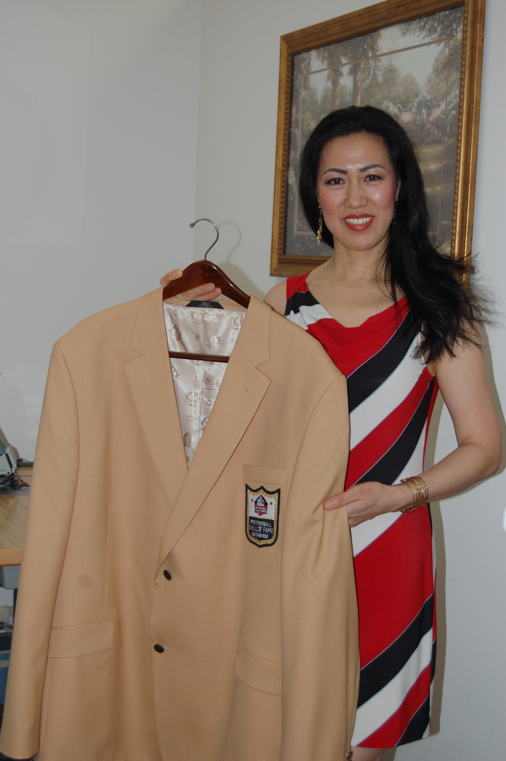 Emily altered the gold jacket of Pro Football Hall of Fame