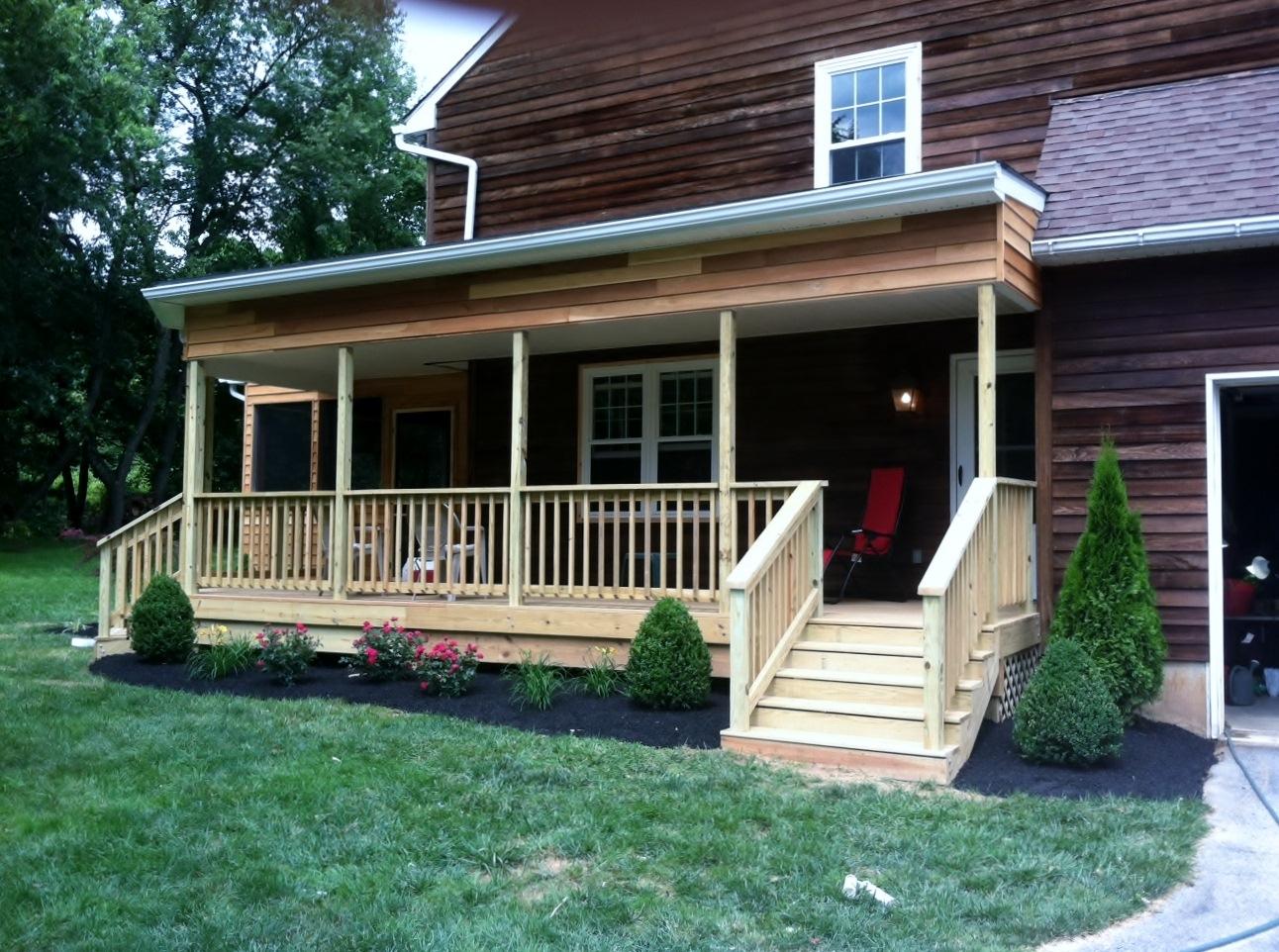 screened in porch & deck