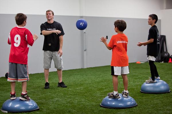 Head trainer jeff working with the semi-pro level on balance