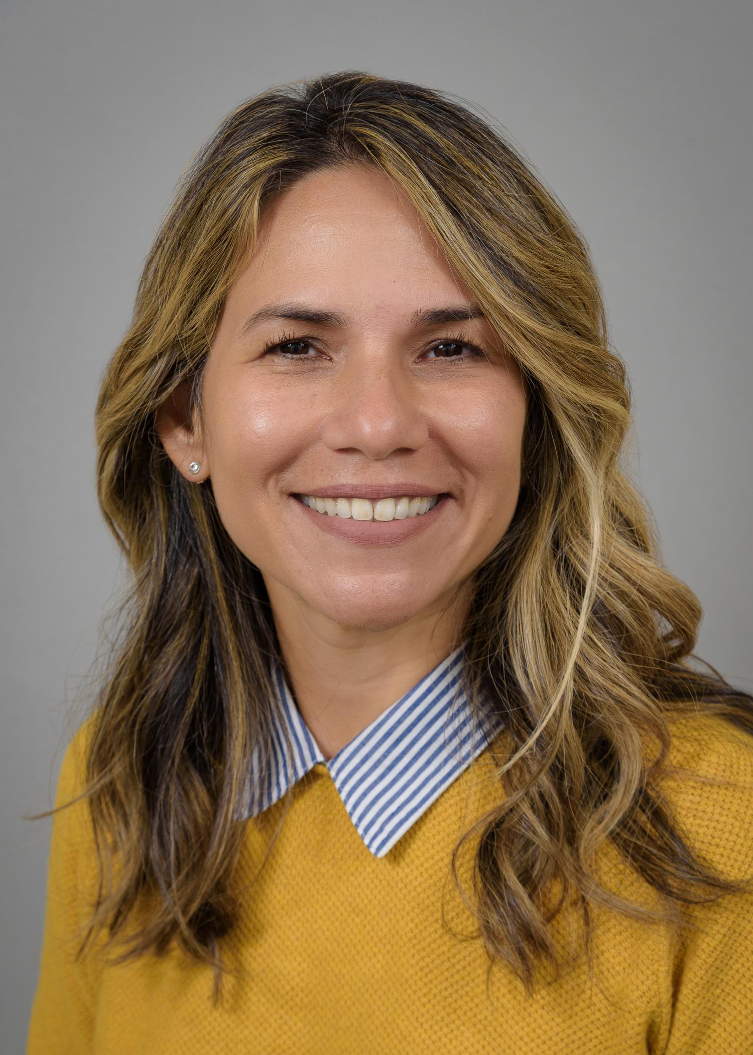 Dinabel Del Carmen Peralta-Reich, MD