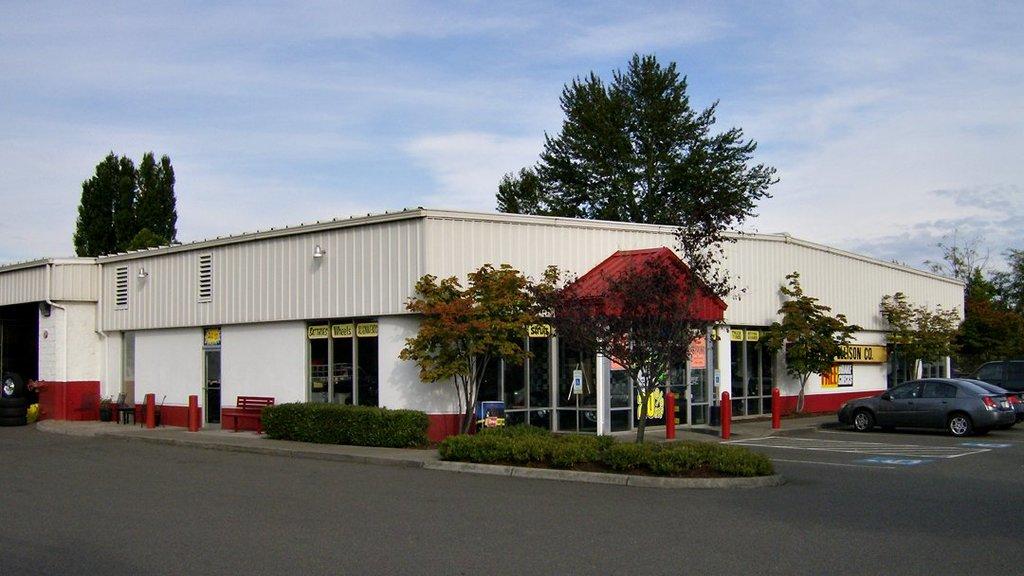 Les Schwab Tire Center