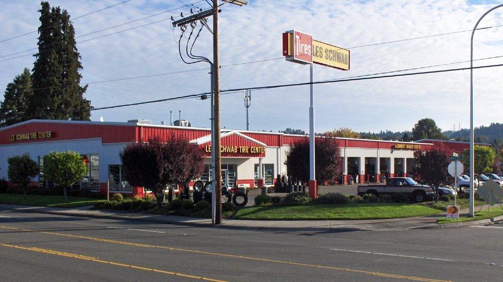 Les Schwab Tire Center