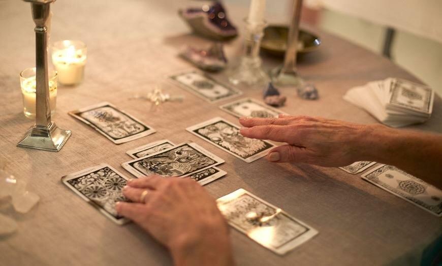 Psychic Palm & Tarot Readings by Abby