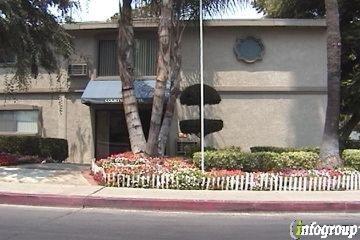 Courtyard Apartments