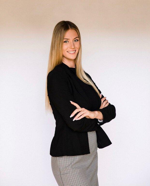 Savannah Cochrane, Bankers Life Agent