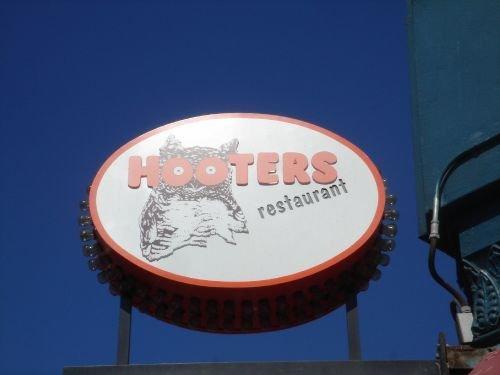 Hooters