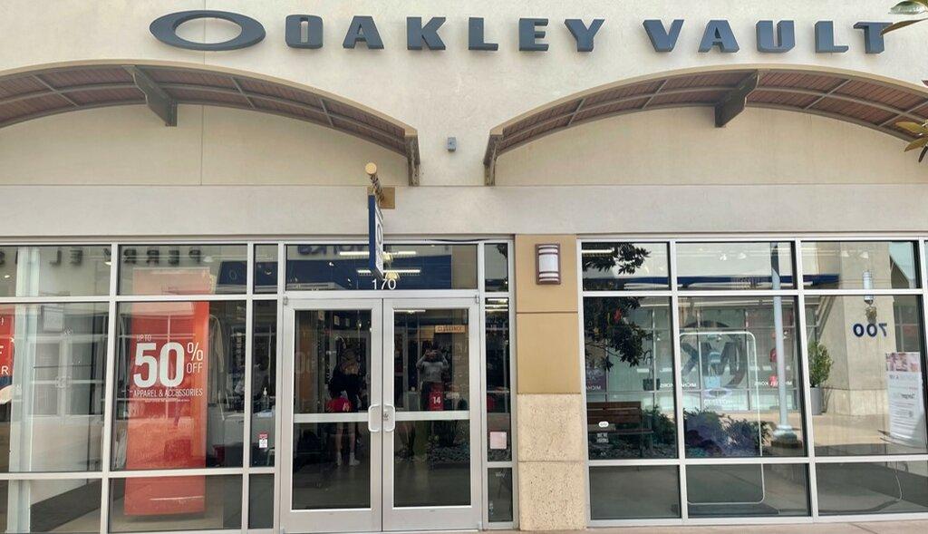 Oakley Vault