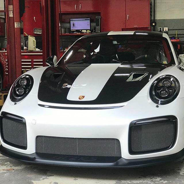 Porsche Service-House Automotive Independent