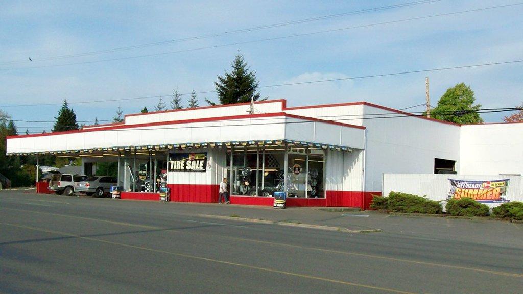 Les Schwab Tire Center