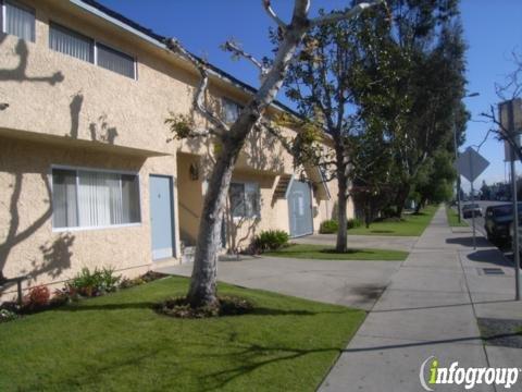 Roscoe Boulevard Apartments