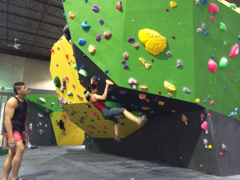 Hub Climbing