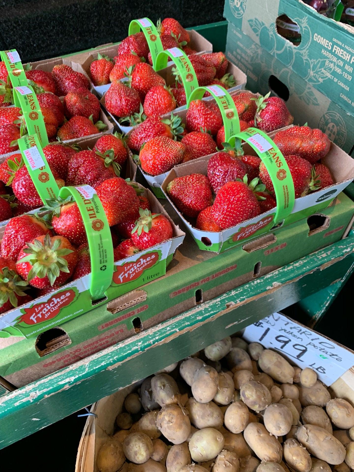 Pusateri Fruit Market