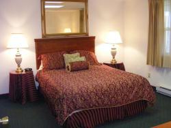 Colonial Brick Inn & Suites