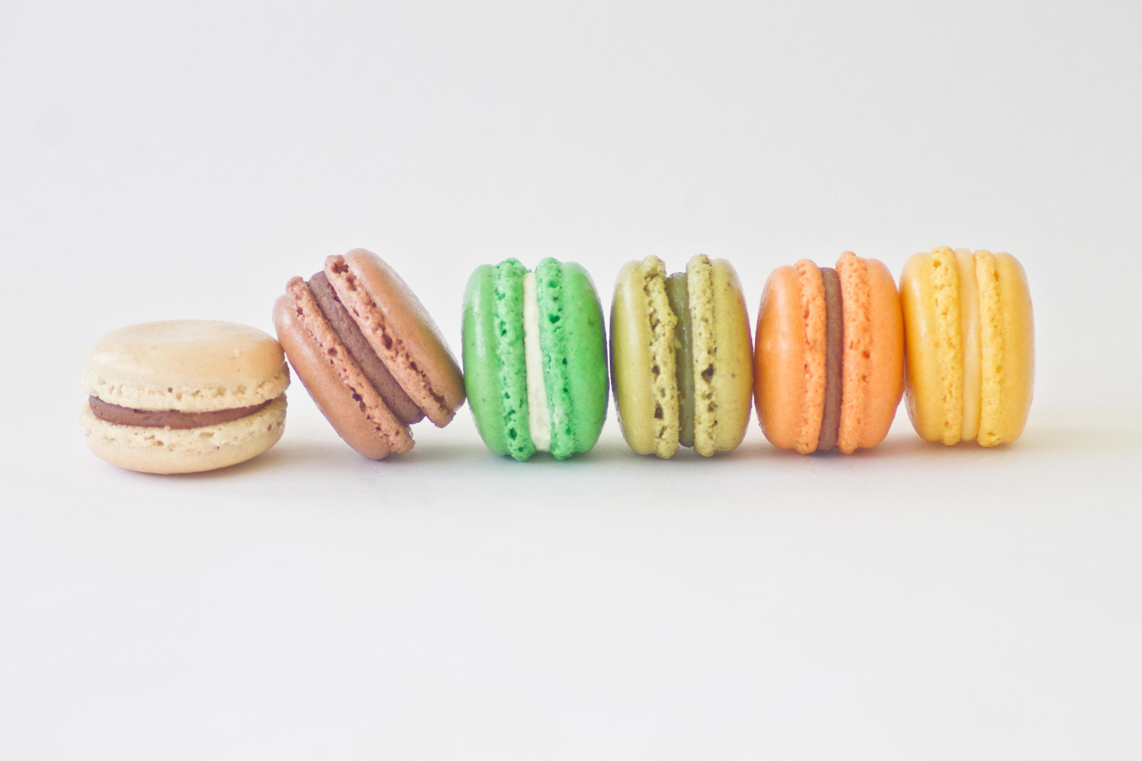 Le Macaron French Pastries