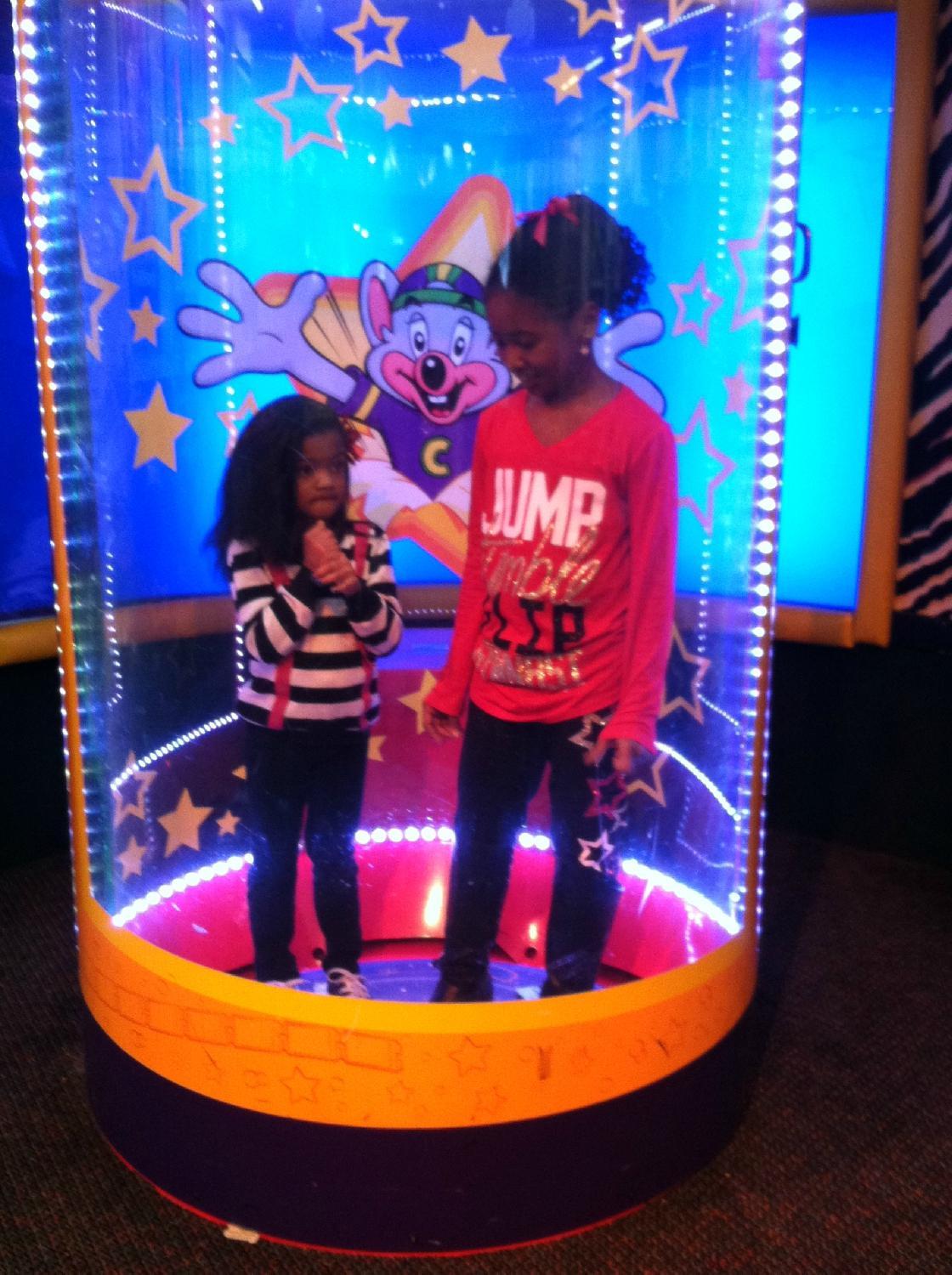 Chuck E Cheese's