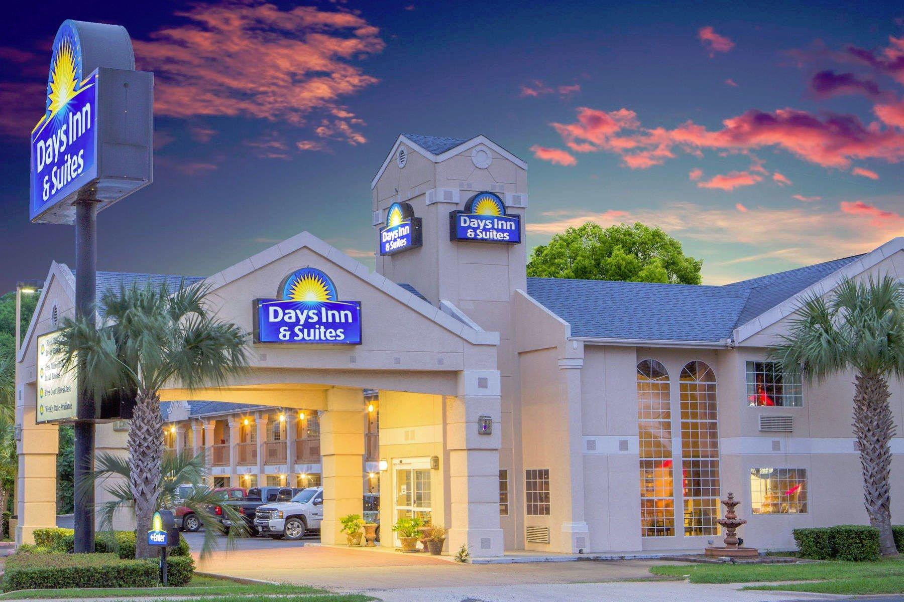 Days Inn By Wyndham Nacogdoches/Sfa University/Downtown