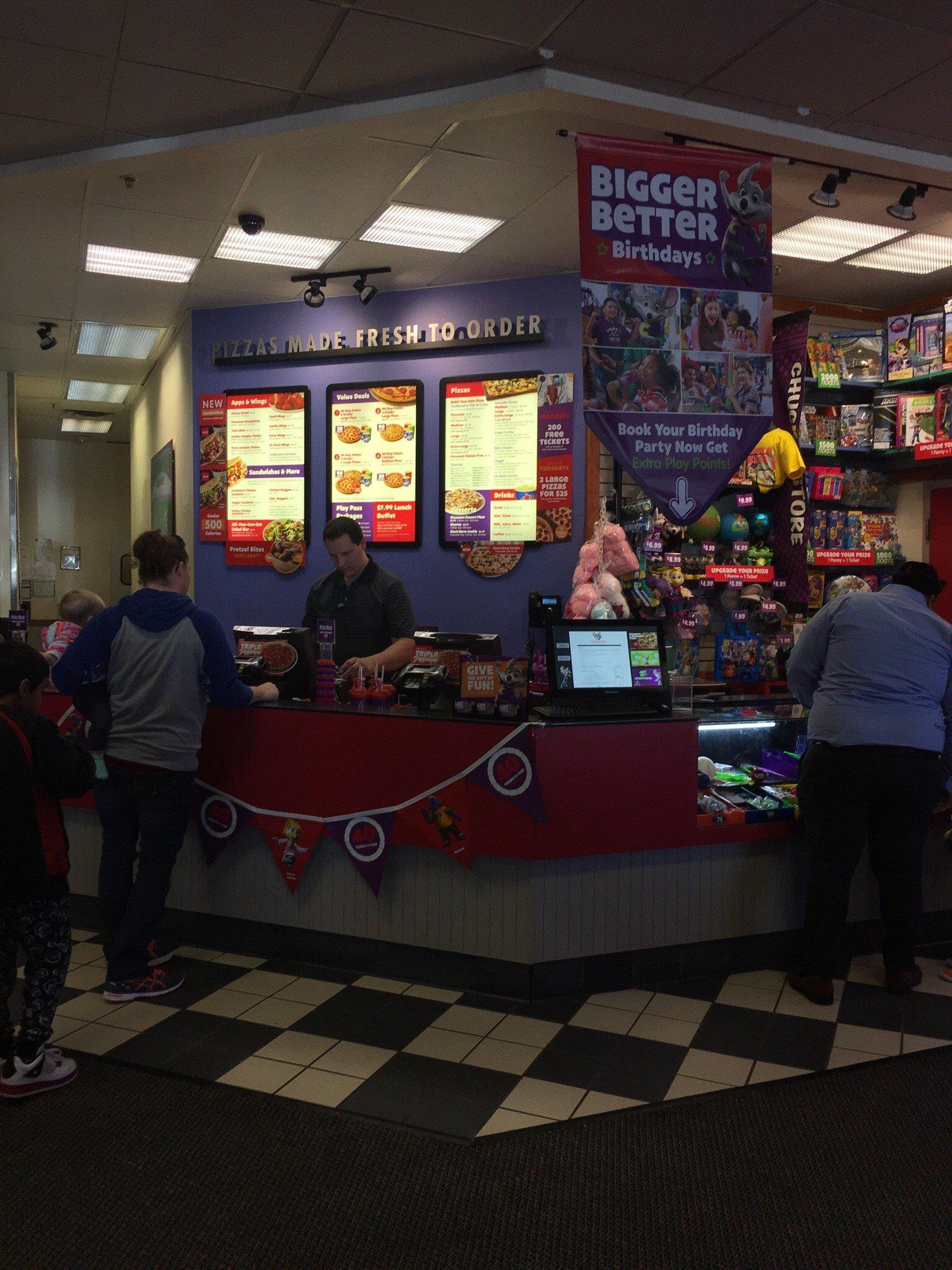 Chuck E Cheese's