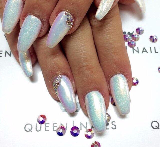 Queen Nails