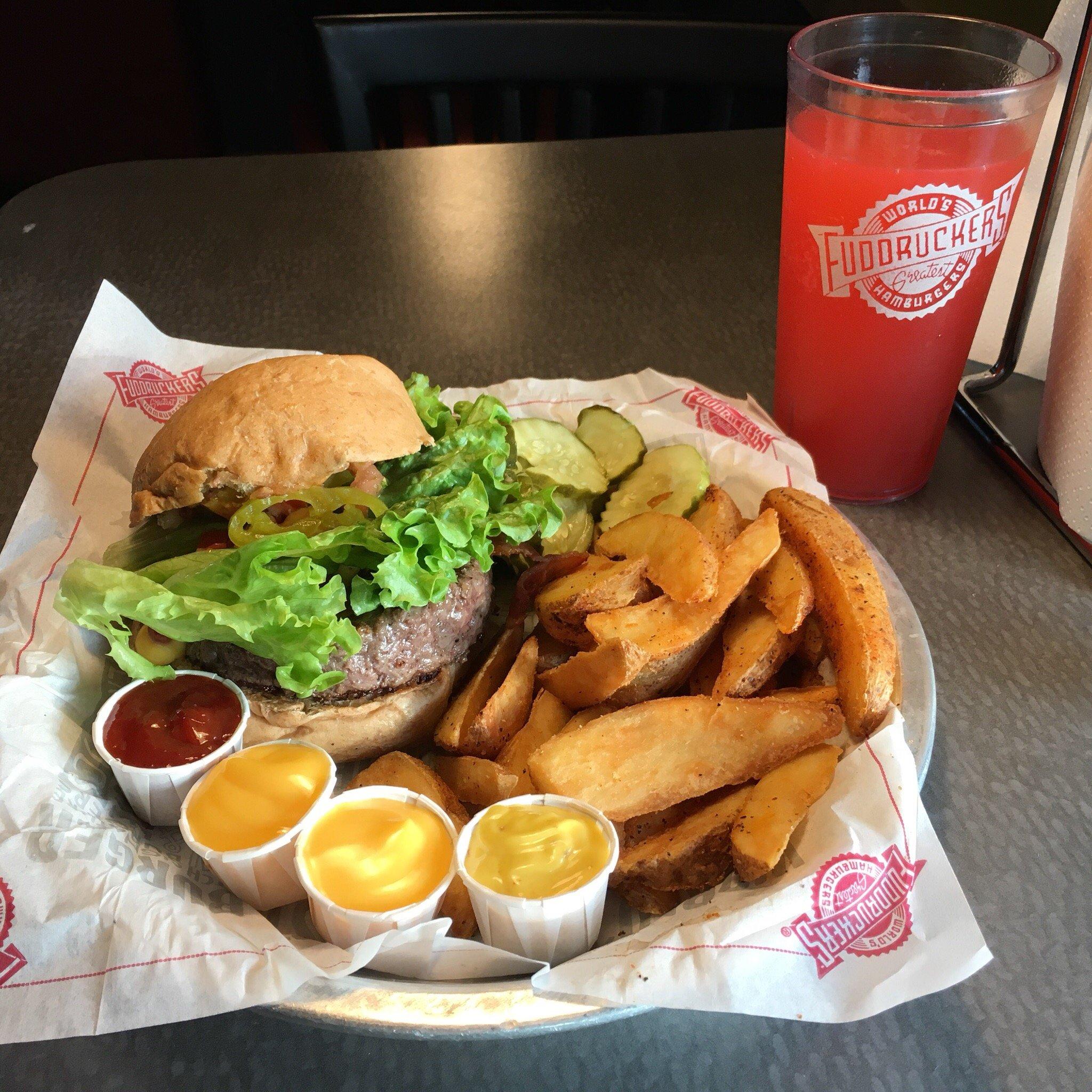 Fuddruckers