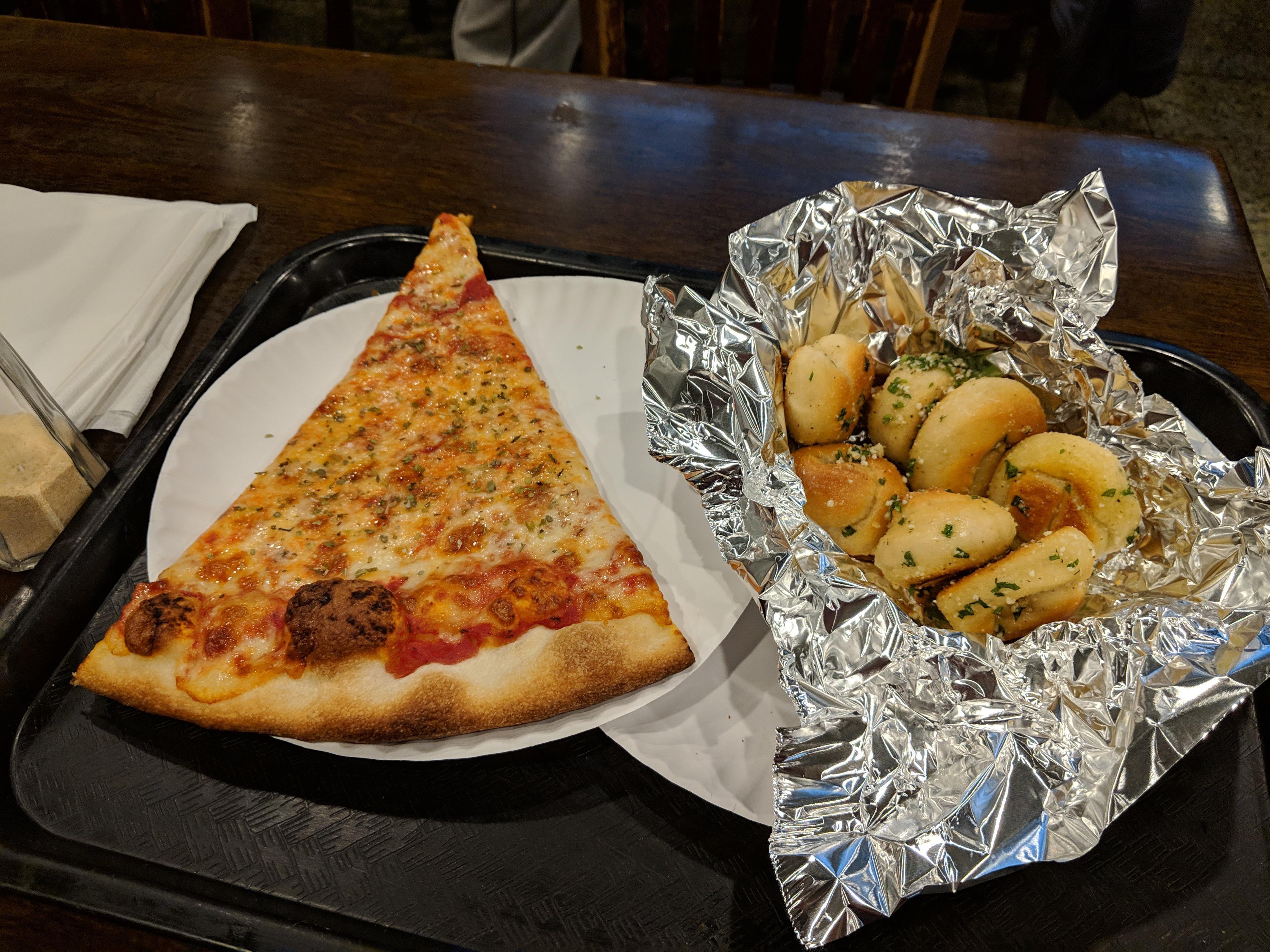 Sal's Pizzeria