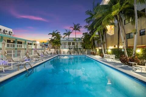 The New Yorker Miami Hotel