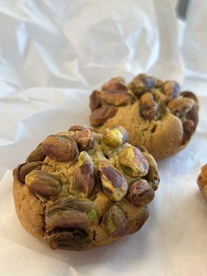 Pistachio pignoli