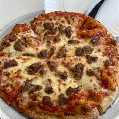 Pizza 10 sausage pizza