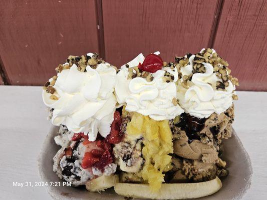 Cookies and cream, cake batter and coffee Oreo banana split.  Hot fudge, pineapples, strawberry, whipped cream, nuts.