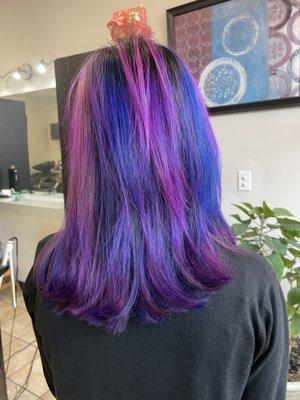 Blue, purple, pink (blue made pink more purple so looks like 2 shades of purple