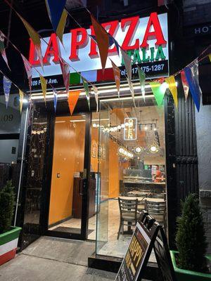 La Pizza Italia on FIRST AVE NEAR EAST 61 Street