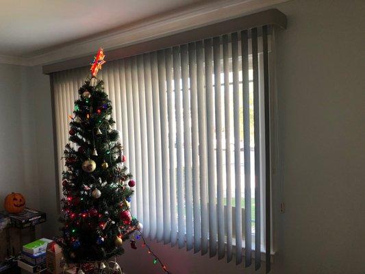 Vertical blinds