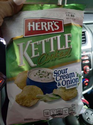 Kettle cooked sour cream & onion