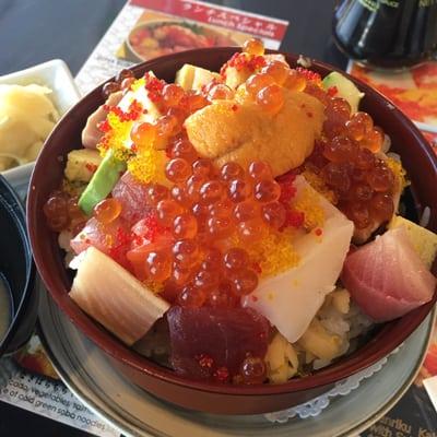 This Chirashi bowl is so amazing!