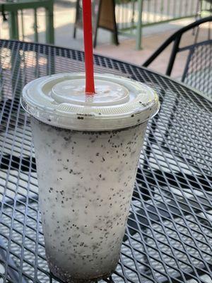 Chia lemonade