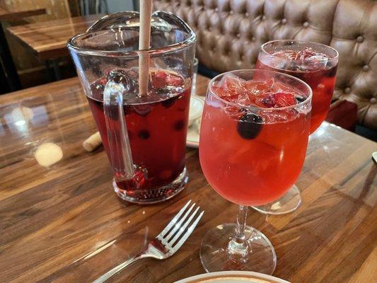 Berry-Licious sangria