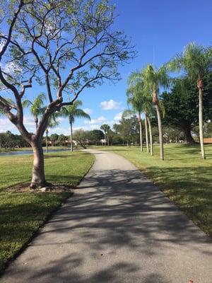 Beautiful park with a great trail.