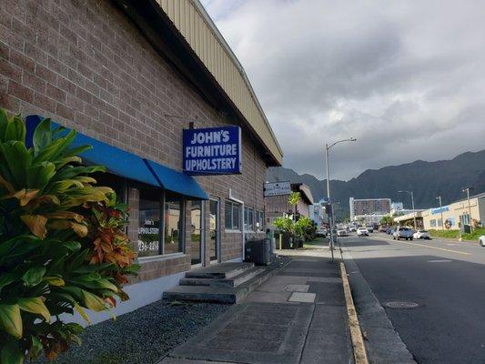 Sign from Kahuhipa mauka bound