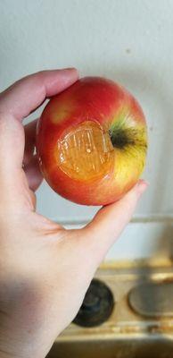 This apple came in another bag with fully rotten, moldy, and leaking fruit (12/12/21).