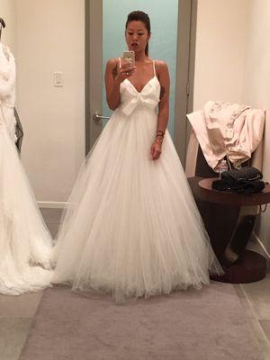 Never thought I would love a wedding dress like this.