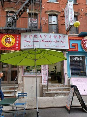 They changed their name to Ling Mak instead or Ling Ling (probably to avoid confusion with the other Ling Ling on Christyie St)