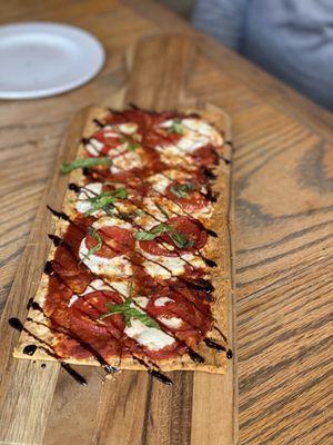 Margherita flatbread