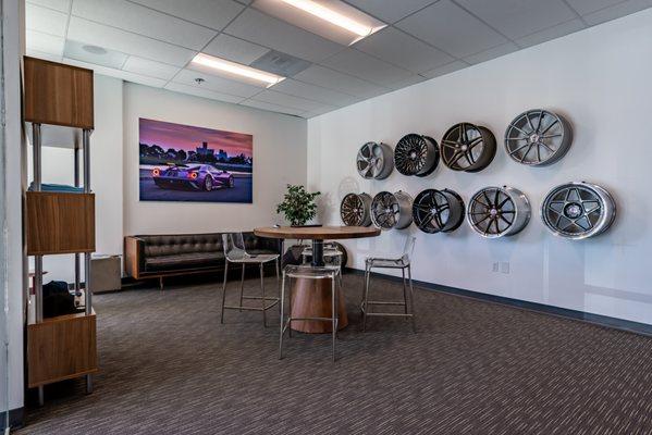 The HRE Design Lab is a separate space to meet with clients, configure wheels digitally and relax to make an informed decision.