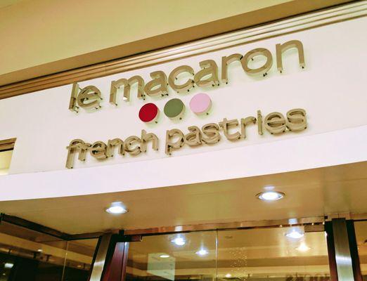 Le Macaron French Pastries