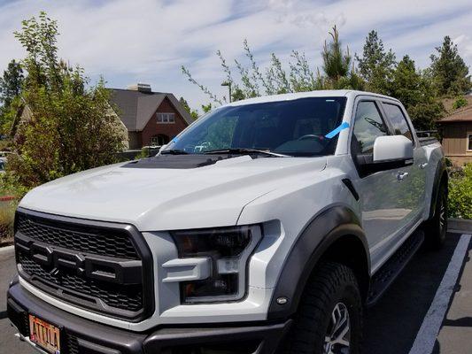 Ford windshield replacement.