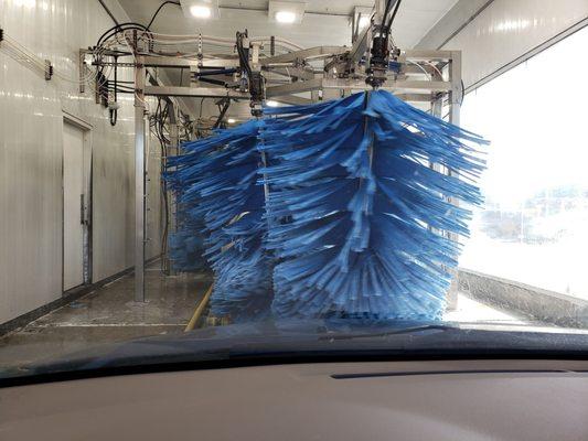 Car wash tunnel