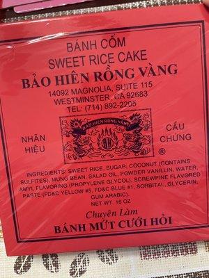 Bánh cốm wrapped in red paper