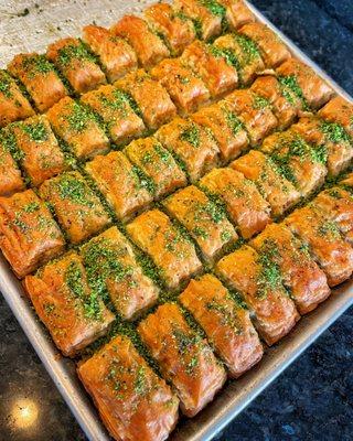 Baklava (IG: @foodwithbros)