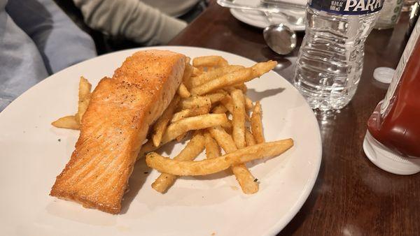 Plain pan seared salmon