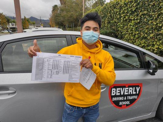 Congratulations to Samuel! had driving lessons with Instructor Juan, and passed his driving test on his first try! - Dec. 2021