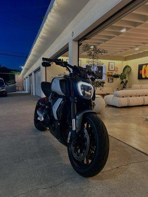 Beverly Hills Ducati